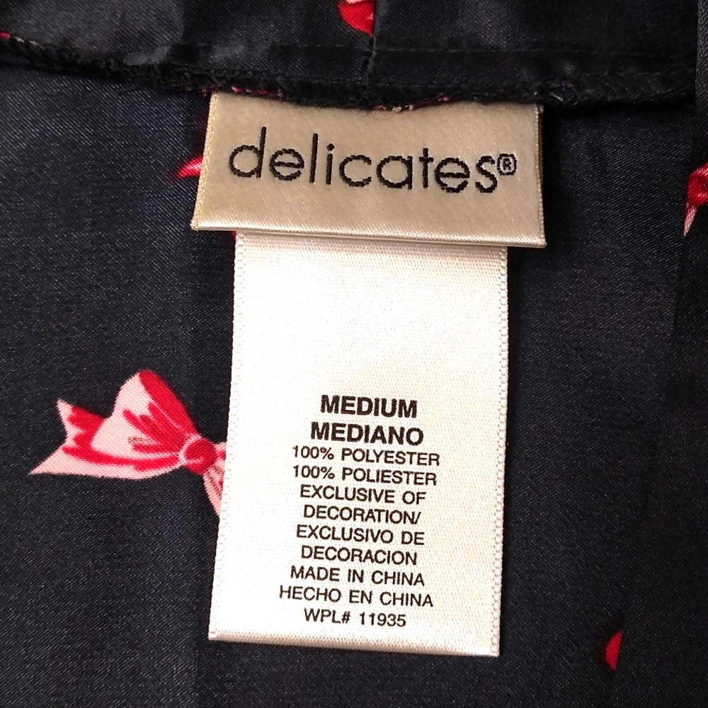 Delicates Night Robe - Picture 8 of 9